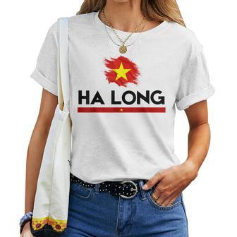 ハロン市 女性 男性 旅行 町 お父さん ベトナムタウン レディースTシャツ - Kawaiitshirt