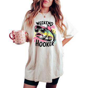 Weekend Hooker Fishing Fishing Girl Fisherman Women's Oversized Comfort T-shirt - Thegiftio UK