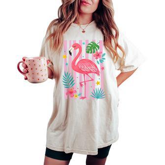 Motif Flamant Rose Tropical Été Floral Rayé Plage T-shirt oversize confortable pour femme - Cadeauxyz
