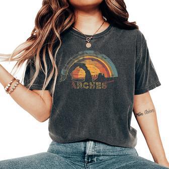 Arches Us National Park Vintage Kids Retro Women's Oversized Comfort T-Shirt - Thegiftio UK