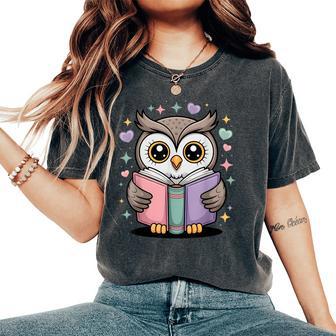 Cute Reading Owl Book Lover Teacher Librarian Bookworm Women's Oversized Comfort T-Shirt - Thegiftio