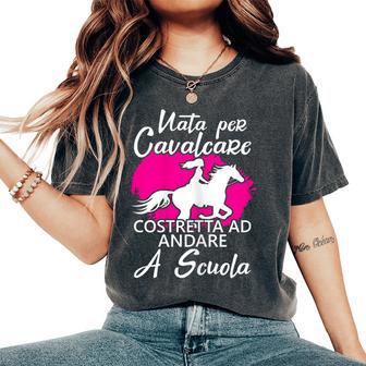Donna Cavallo Equitazione Regalo Nato Per Cavalcare Ragazza T-shirt comoda oversize da donna - Novitaregali