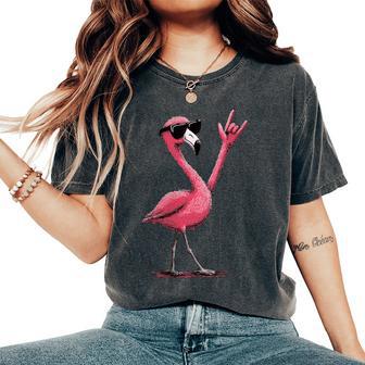 Flamant Rose Avec Lunettes Deoleil Rock On T-shirt oversize confortable pour femme - Cadeauxyz
