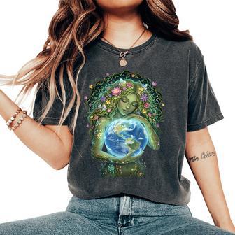 Green Mother Nature Earth Day Earth Mother Planet Nature Women's Oversized Comfort T-Shirt - Thegiftio UK