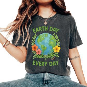 Happy Earth Day Every Day Environment Floral Earth Day 2026 Women's Oversized Comfort T-Shirt - Monsterry