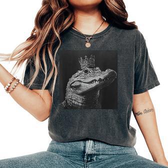 Queen Crocodile Alligator Women's Oversized Comfort T-Shirt - Thegiftio UK