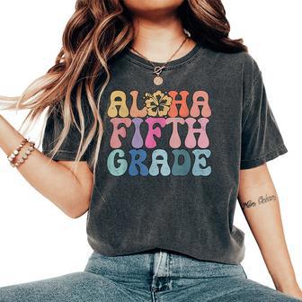 Retro Aloha Fifth Grade Teacher Summer Vacation Beach Hawaii Women's Oversized Comfort T-Shirt - Thegiftio UK