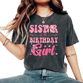 Sister Of The Birthday Girl Family Pink Coquette Bow Women's Oversized Comfort T-Shirt - Thegiftio UK
