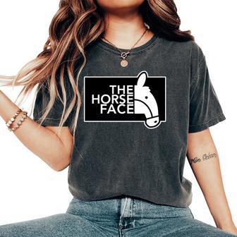 ザ・ホース・フェイス The Horse Face 午年 馬【十二支 干支】2026年 ブランド パロディ 長袖tシャツ レディースオーバーサイズコンフォートTシャツ - Kawaiitshirt