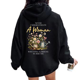 Never Underestimate Woman Gardening Vintage 70S Women Oversized Hoodie Back Print - Thegiftio UK