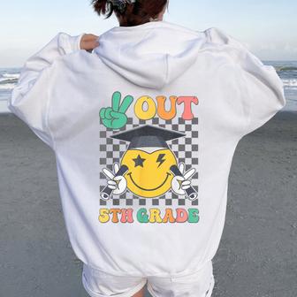 Groovy Peace Out 5Th Grade Last Day Of School Fifth Grade Women Oversized Hoodie Back Print - Thegiftio UK