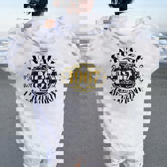 Intage 1967 Anniversaire Pour Hommes Et S 1967 Sweat à capuche oversize pour femme avec imprimé dans le dos - Cadeauxyz