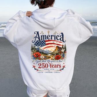 Retro Daisy America God Shed His Grace On Thee 250 Years Women Oversized Hoodie Back Print - Thegiftio UK
