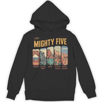 Vintage Mighty Five National Park Moab Souvenir Big 5 Utah Hoodie - Thegiftio UK