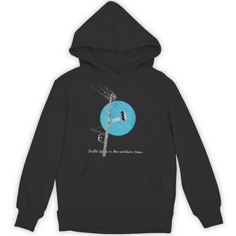信号機、北の街。 道路 レトロ 港町 ストリート 電線 パーカー - Kawaiitshirt