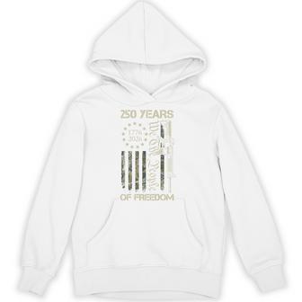 250 Years Freedom 1776-2026 We The People 250Th Usa Flag Gun Tri-Blend Hoodie - Thegiftio UK
