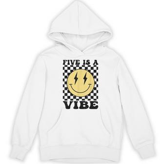 Five Is A Vibe 5 Years Old Birthday Happy Face 5Th Birthday Hoodie - Thegiftio UK