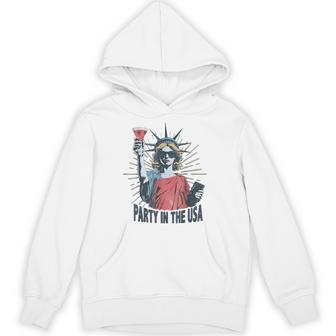 Party In The Usa Statue Of Liberty 4Th Of July Patriotic Hoodie - Thegiftio UK