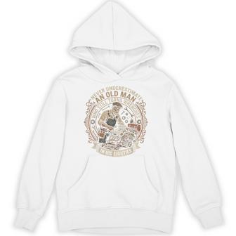 老人はレンチを回す 彼の 80年代 ヴィンテージ メカニック パーカー - Kawaiitshirt