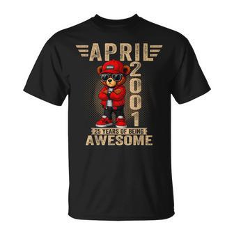 2001年4月25日の誕生日男性と女性の素晴らしいテディベア。 Tシャツ - Kawaiitshirt