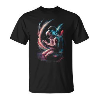 Astronaute Musulman Priant Dans L'espace Prosternant Cool Islami T-Shirt - Cadeauxyz