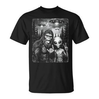 Bigfoot Alien Selfie Rock On Peace Sign Ufo Sasquatch T-Shirt - Monsterry