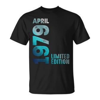 Edición Limitada Abril 1979 Cumpleaños Cuello Camiseta unisex - Regaloses