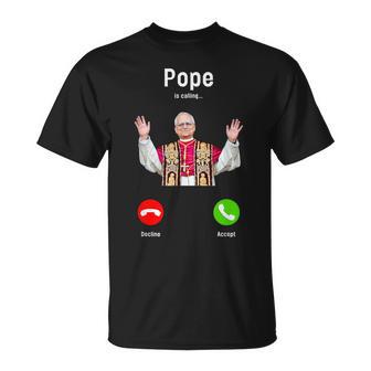 Pope Leo Xiv Is Calling Catholic Humor メンズ レディース Tシャツ - Kawaiitshirt