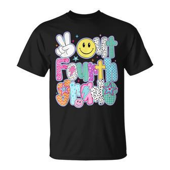 Peace Out Fourth Grade Happy Last Day Of School Retro T-Shirt - Monsterry