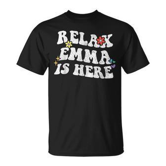 Retro Groovy Relax Emma Is Here Nombre Del Día De La Madre Camiseta unisex - Regaloses