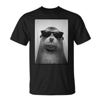 アシカ サングラス フォトブース レトロ 動物 アザラシ ポートレート Tシャツ - Kawaiitshirt