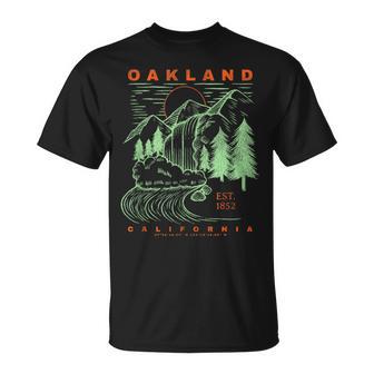 オークランド カリフォルニア クール 旅行 お土産 素朴 オークランド Tシャツ - Kawaiitshirt