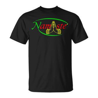 ナマステとラスタカラーヨガ。 Tシャツ - Kawaiitshirt