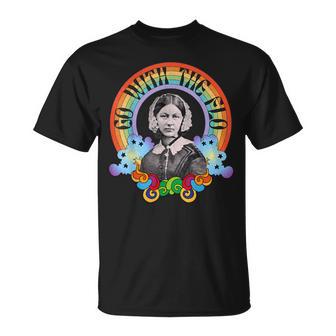 フローレンス・ナイチンゲール Groovy Nurse Go With Flo レトロレインボー Tシャツ - Kawaiitshirt