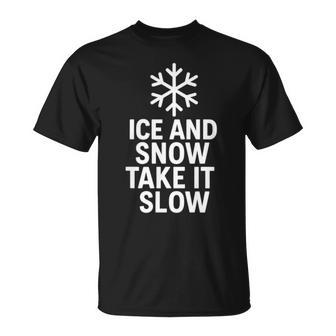 氷と雪で簡単。滑りやすい表面でも天候の安全性。 Tシャツ - Kawaiitshirt