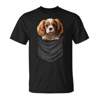 面白いtシャツ キャバリア 胸 ポケット イヌ わんこ メンズ 犬好き グッズ おもしろ 面白い 服 ネタ 長袖tシャツ Tシャツ - Kawaiitshirt