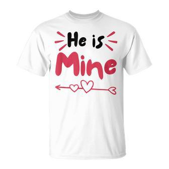 Il Est À Moi Elle Est À Moi De Jolis Couples Assortis Pour Laaint-Valentin T-Shirt - Cadeauxyz