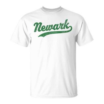 ニューアークオハイオ州ヴィンテージスポーツグラフィック。 Tシャツ - Kawaiitshirt