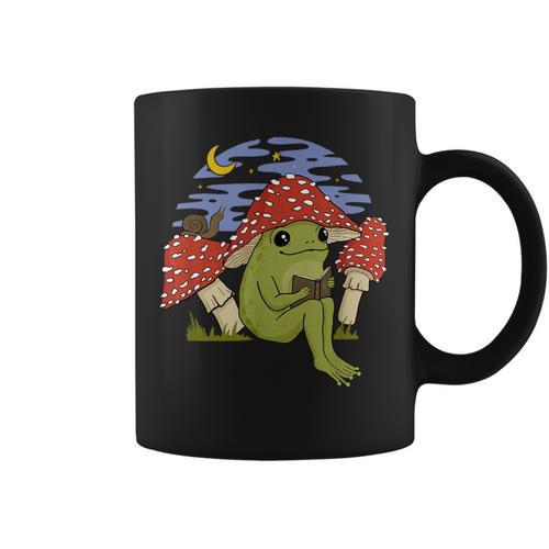 Frog With Mushroom Hat Cottagecore Goblincore Book Lover Graphic Print Coffee Mug - Bookorys DE