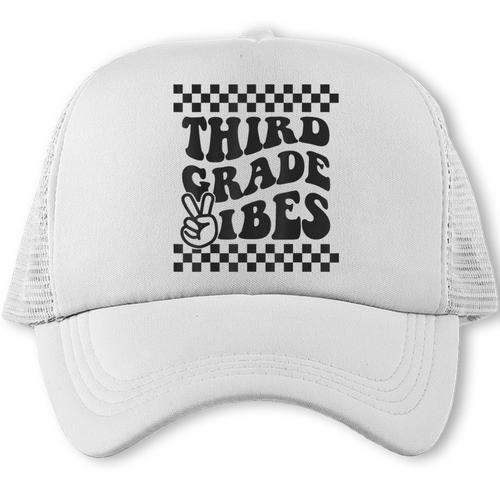 1st Day Of 3rd Grade Vibes Retro Girls Back To School Boys Trucker Cap - Savourry