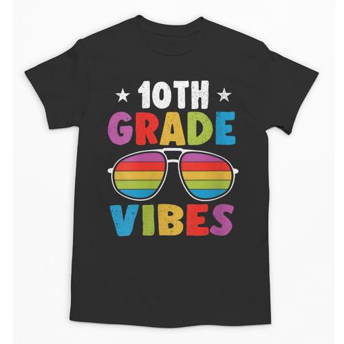 10th Grade Back To School Sunglasses Vibes Retro First Day Unisex T-Shirt - Savourry