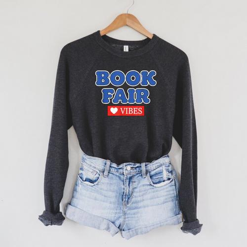 Book Fair Vibes Kids Retro Book Fair Book Lover Raglan Sleeve Sweatshirt - Bookorys