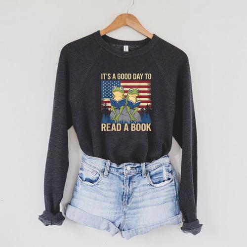 It's A Good Day To Read A Book Frog Vintage USA FLag Raglan Sleeve Sweatshirt - Bookorys