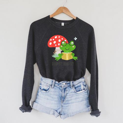 Frog Reading Book Mushroom Cottagecore Aesthetic Frog Raglan Sleeve Sweatshirt - Bookorys AU