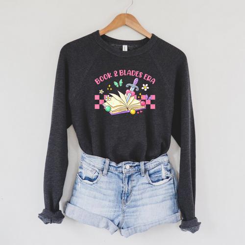 Villain Lover Dark Romance Spicy Bookish Book & Blades Era Raglan Sleeve Sweatshirt - Bookorys