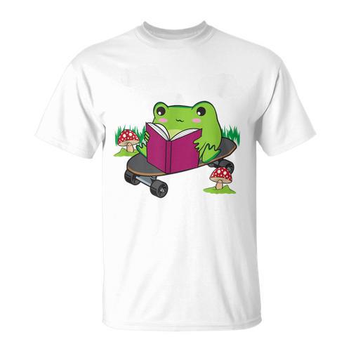 Cottagecore Aesthetic Cute Skateboarding Frog Reading Book T-Shirt - Bookorys DE