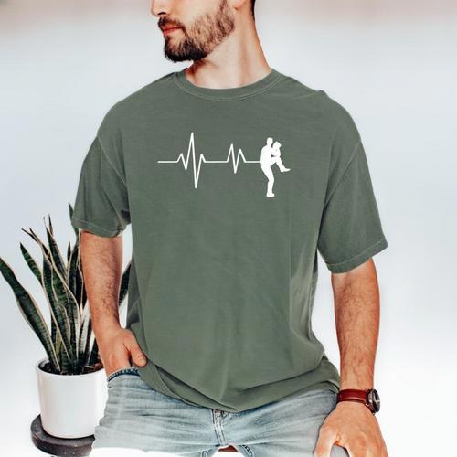 Baseball Heartbeat Pitcher Position Simple Line Art Men's Comfort Colors T-Shirt - Sportilla