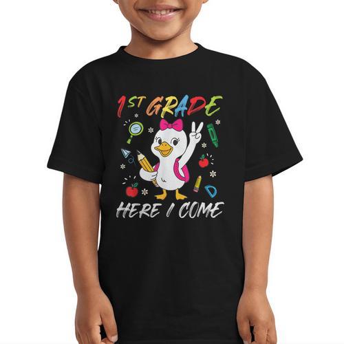 Girls Goose 1st Grade Here I Come Back To School Kids Graphic Kid T-Shirt - Savourry