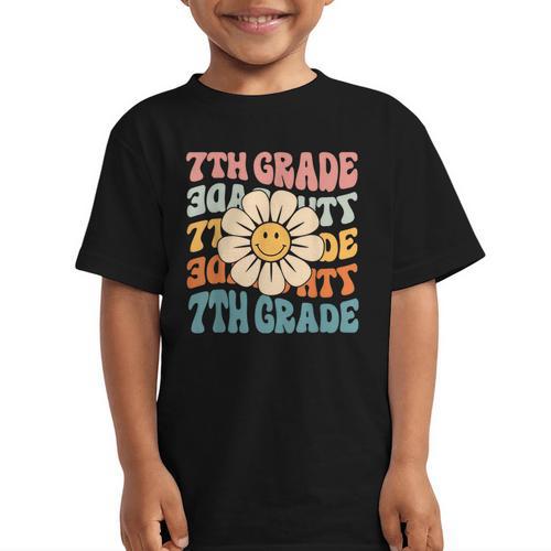 Retro 7th Grade Daisy Colorful Back To School Seventh Grade Graphic Kid T-Shirt - Savourry