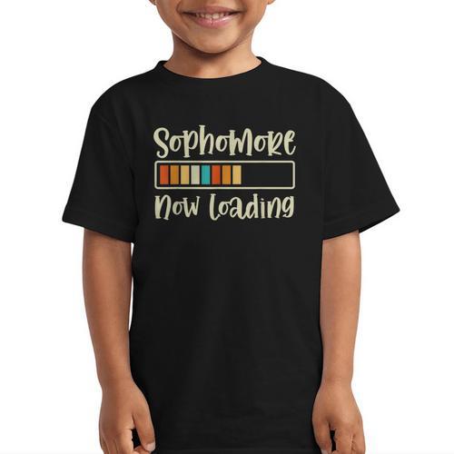 Retro Sophomore Now Loading 2028 High School Back To School Graphic Kid T-Shirt - Savourry